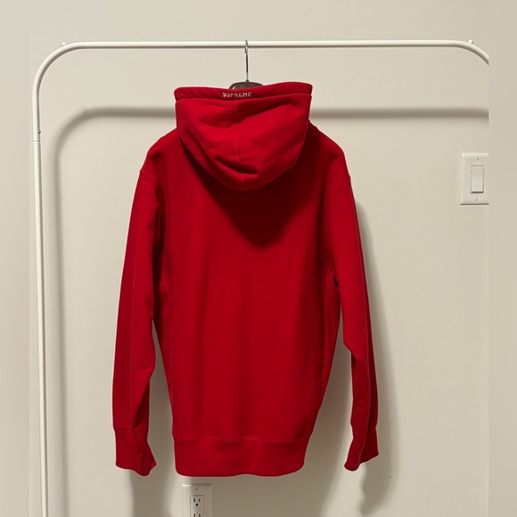 Supreme authentic red hoodie. Size L - Picture 2 of 7